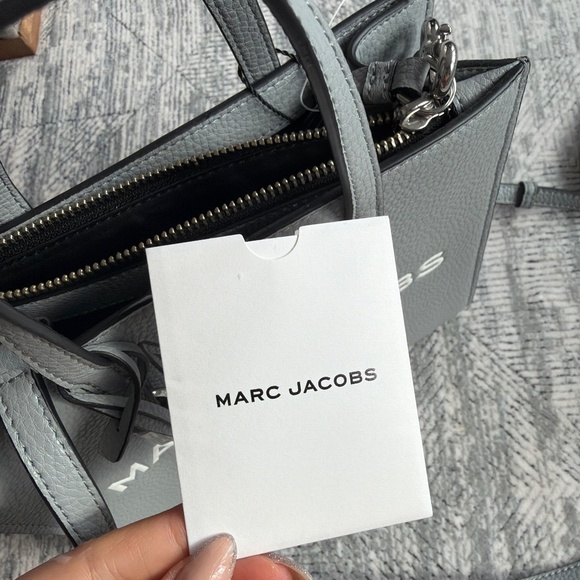 NWT Limited Edition Marc Jacobs purse - Picture 2 of 4